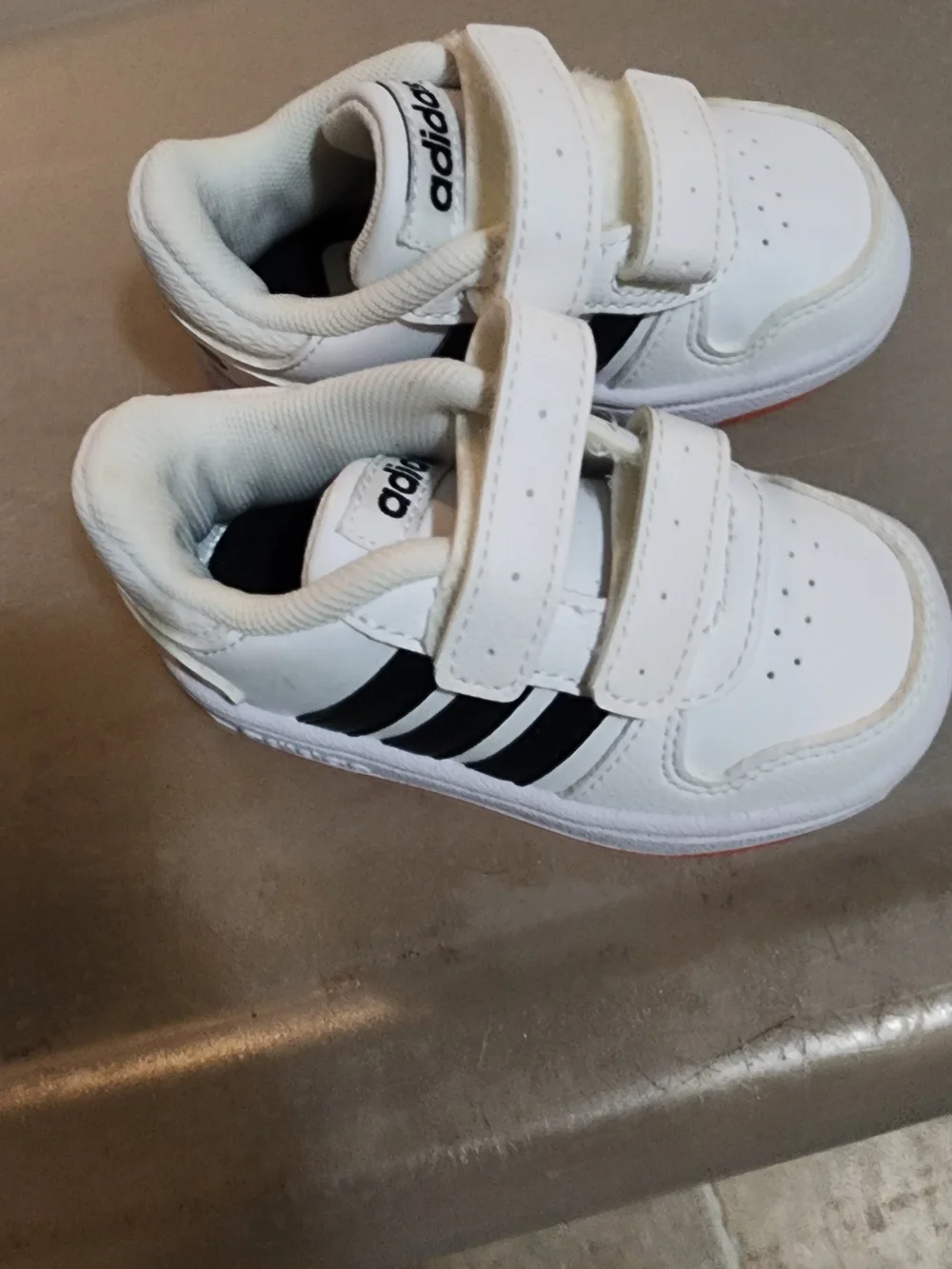 Brand new Adidas Kids White & Black Velcro Size 5 Sneakers